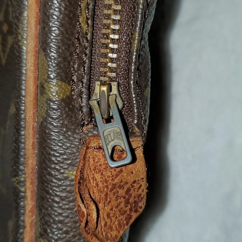 Louis Vuitton Monogram Crossbody Purse